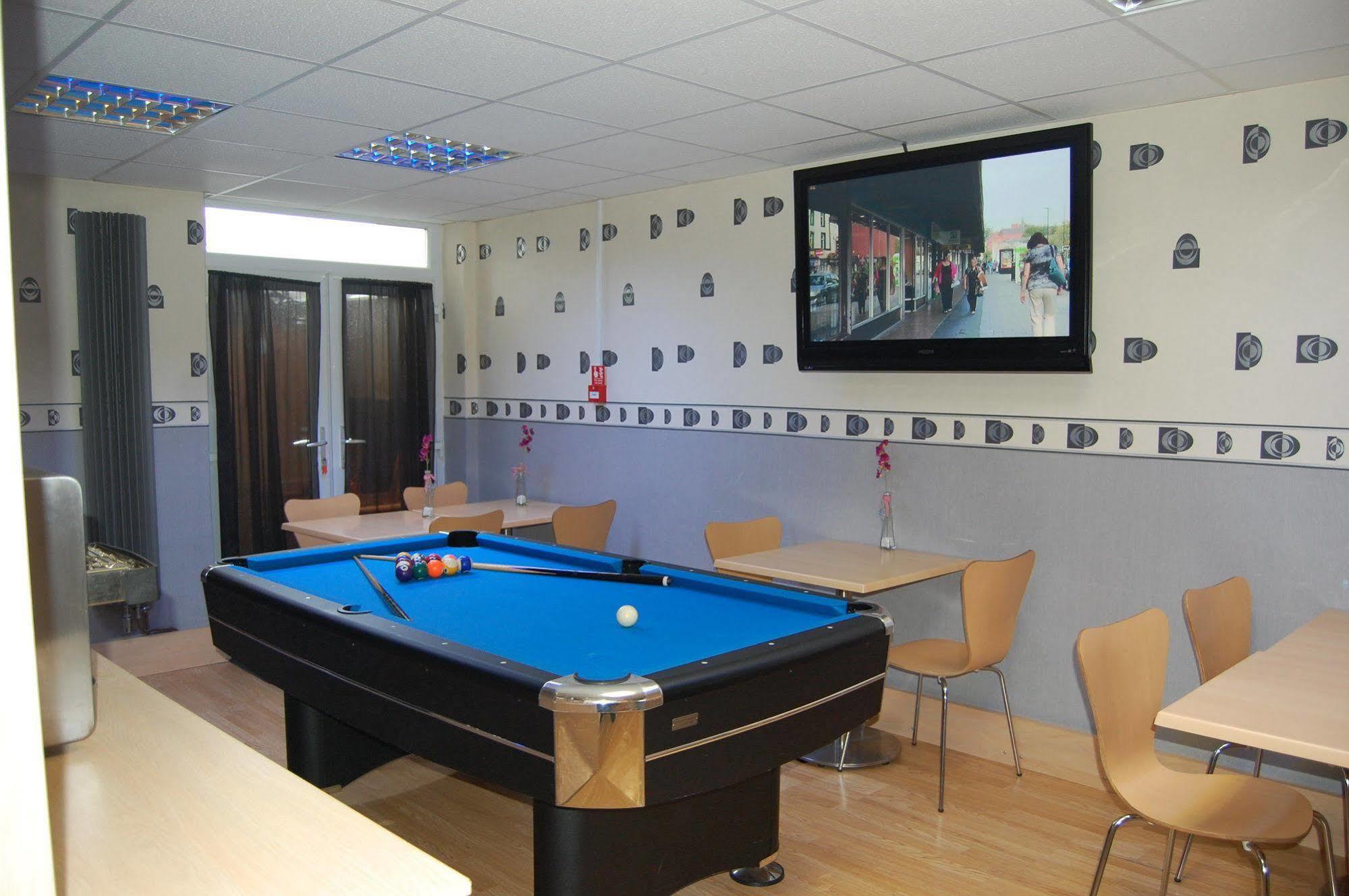 The Penrhyn Hotel Blackpool Bagian luar foto